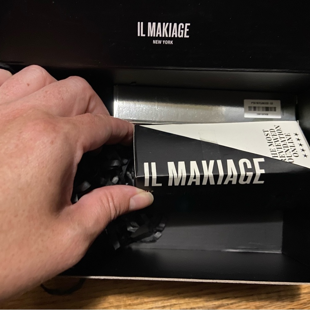 025 shade, new foundation from Il Makiage